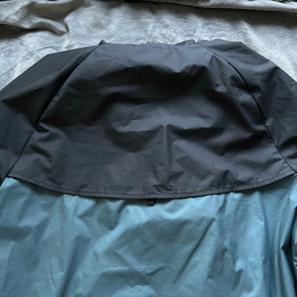Nike Jacket - Picture 7 of 9